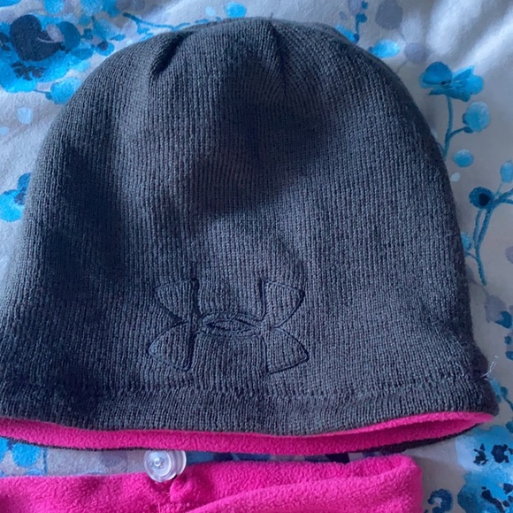 Under armour reversible hat and neck warmer - Picture 2 of 3